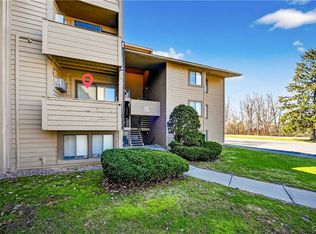 211 Watertree Dr, East Syracuse, NY 13057