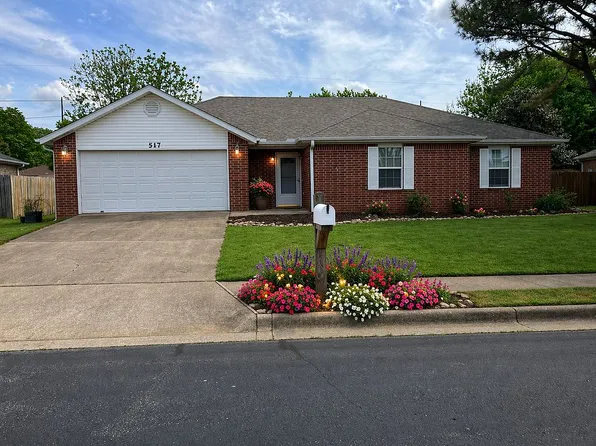 517 Prairie St, Lowell, AR 72745