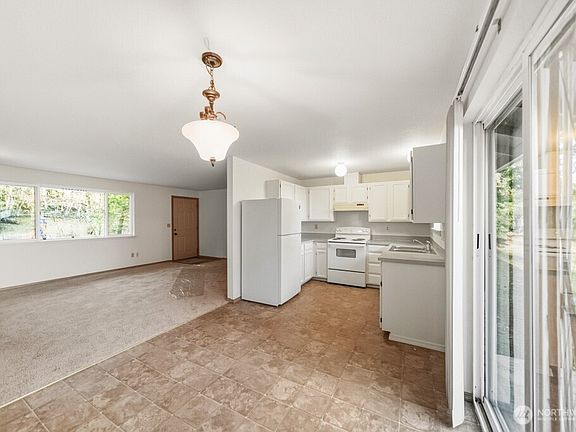 5th image of 111 NE Santa Maria Lane