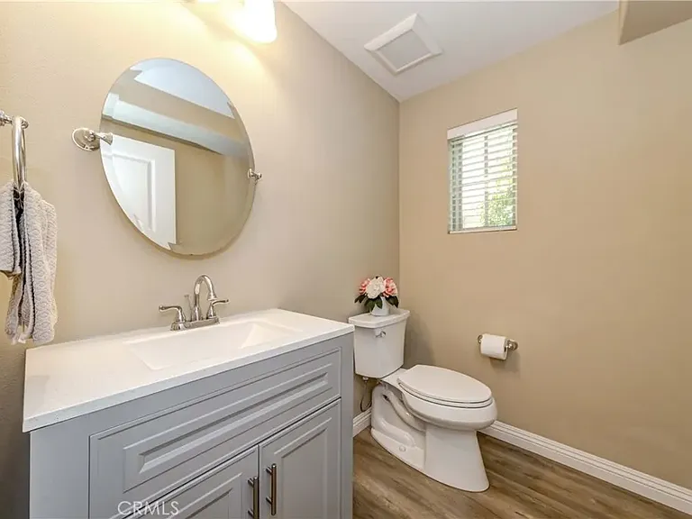 30 Larkfield — Photo 14