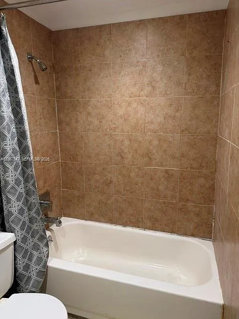 Coral Gate East Condo — Photo 3
