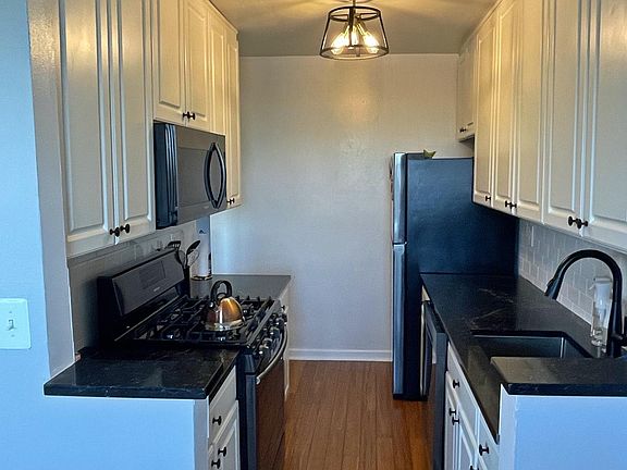 4th image of 636 N Terrace Ave APT 6C