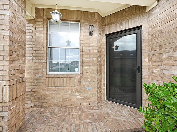 3rd image of 7543 Park Bend Ln