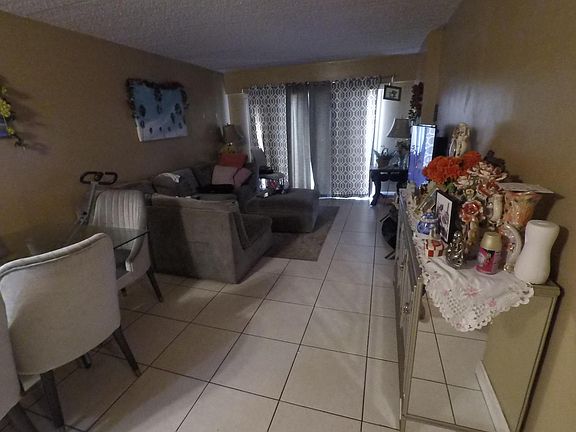 5th image of 1501 Crescent D31 Circle #D31