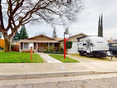 953 Maria Dr, Oakdale, CA, 95361