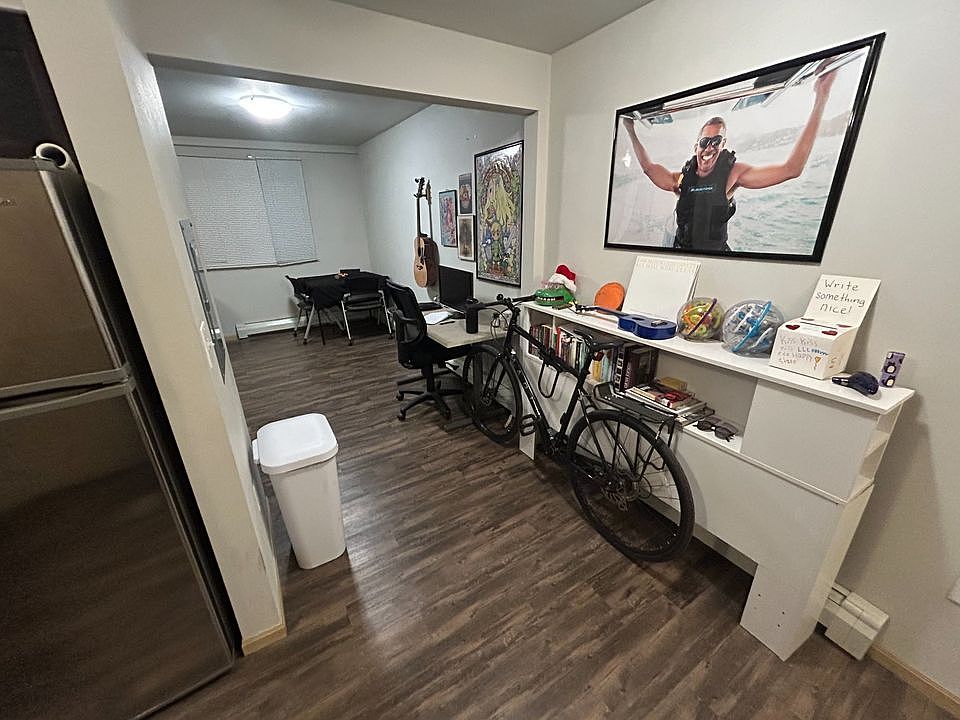 2nd image of 433 S Johnson St #3