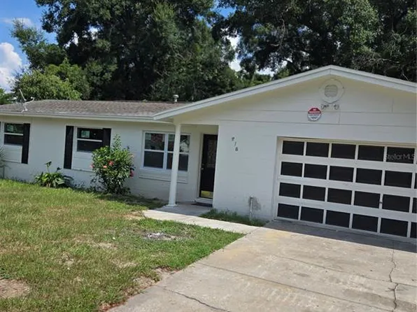 218 E 11th St, Apopka, FL 32703