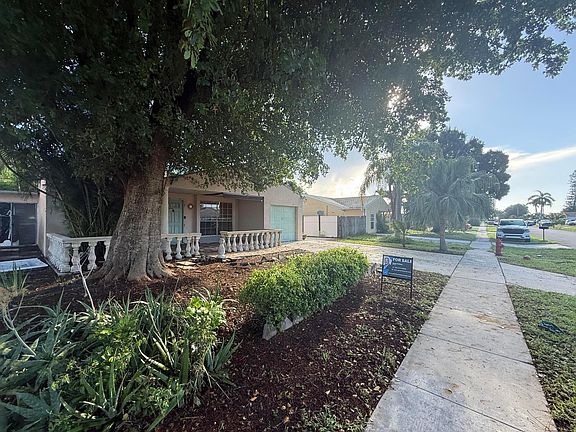 3rd image of 10685 Bobbie Lane