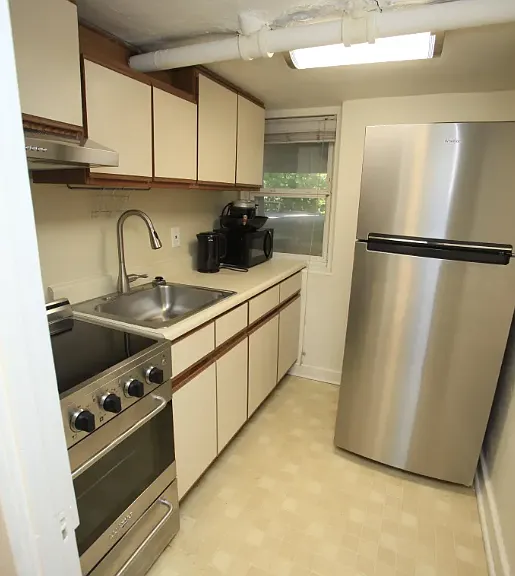 602 Monroe St #602-4 — Photo 3