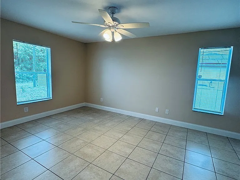 1140 NW 1st Ave — Photo 15