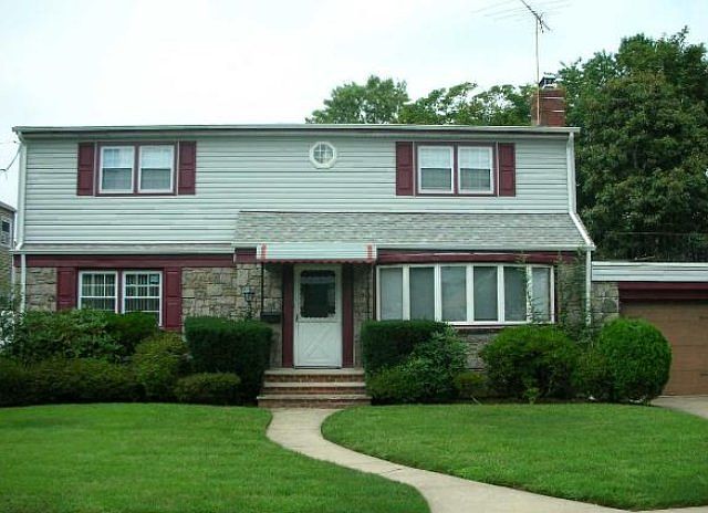 1st image of 155 Caroline Ave