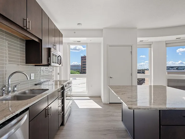 The Flats at West End — Photo 9