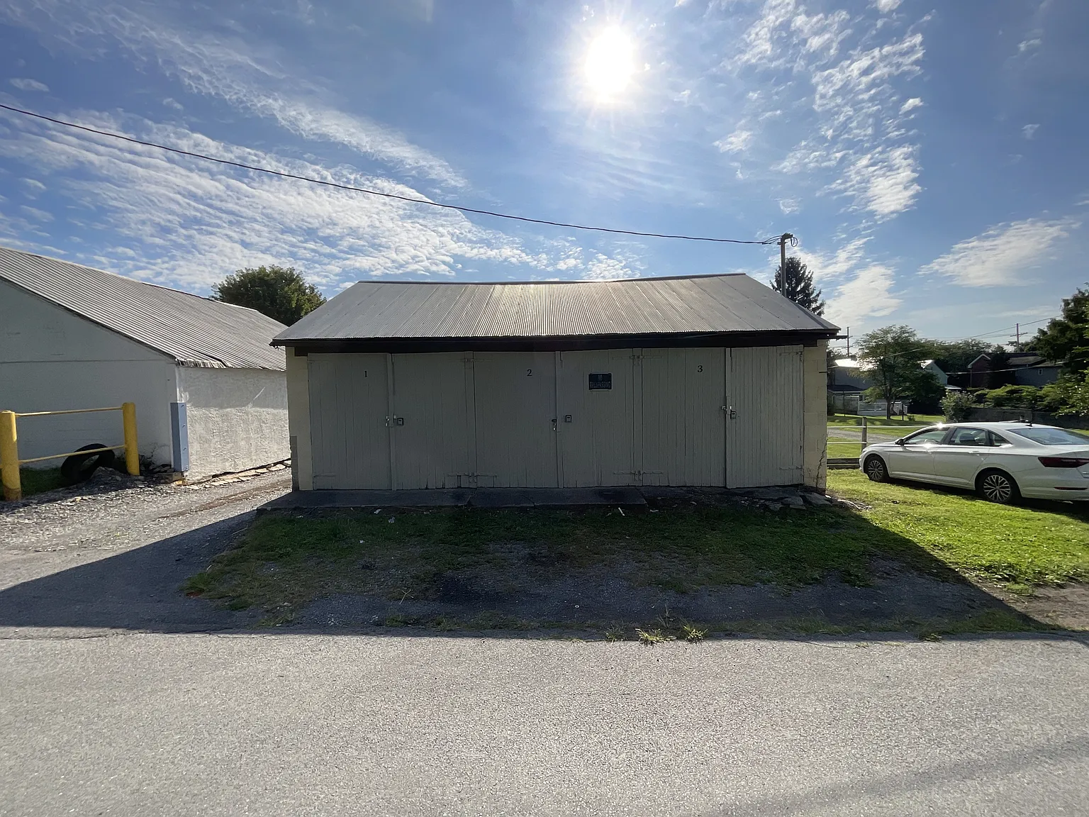 429 S Second St, Chambersburg - Garage 1 — Photo 1
