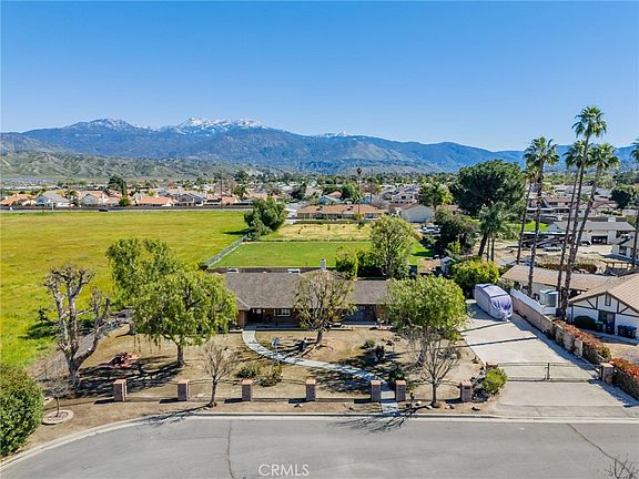 2nd image of 772 Smith Rd