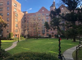 176 Garth Rd APT 2O, Scarsdale, NY 10583