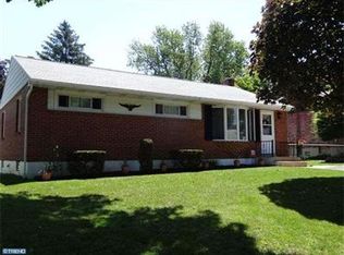 15 Fairmount Ave, Reading, PA 19606