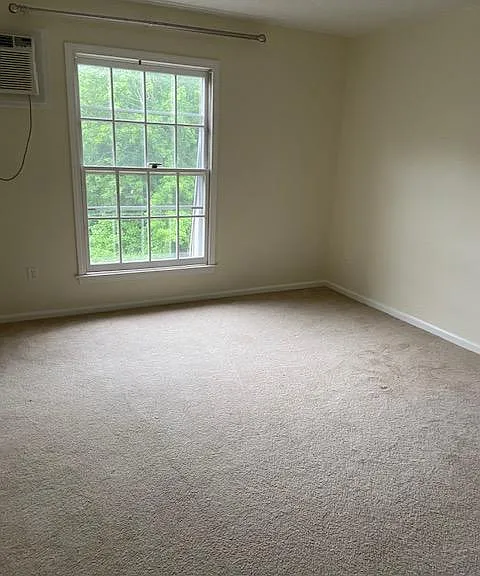 34 Padanaram Rd #317 — Photo 24