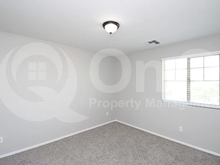 1611 W Tombstone Trl — Photo 19