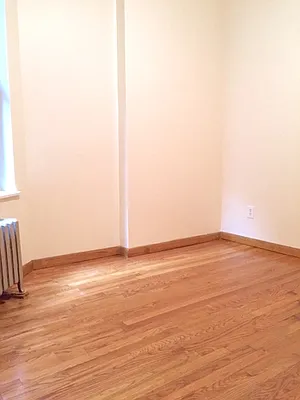 Rented by Warren T Real Estate Corp. | media 17