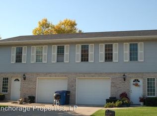 607 Nicolet Ave, Oshkosh, WI 54901