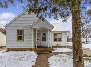 847 Newton St, Waterloo, IA 50703