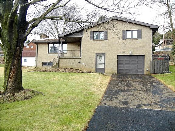 2nd image of 2261 Willow Dr