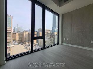 195 McCaul St #1308, Toronto, ON M5T 0E5