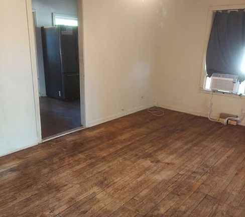 Additional Living Room