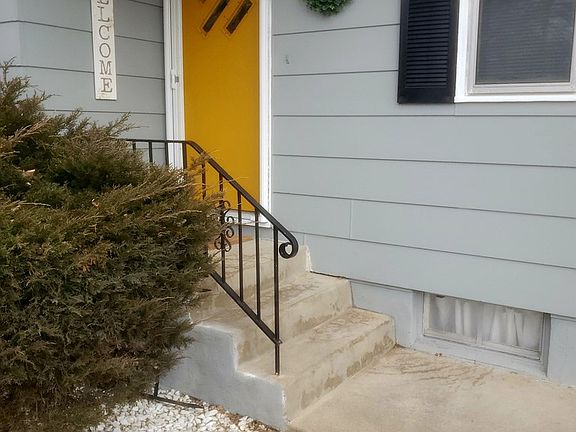 2nd image of 1317 Piper St