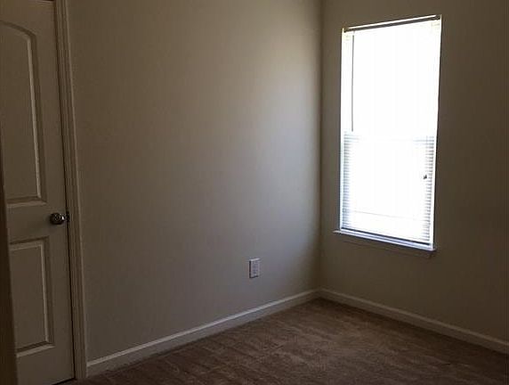 4th image of 1764 Longshadow Dr