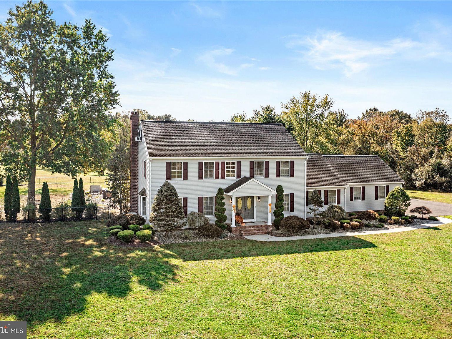 37 Schoolhouse Rd, Cream Ridge, NJ 08514 MLS NJMM2002092 Zillow