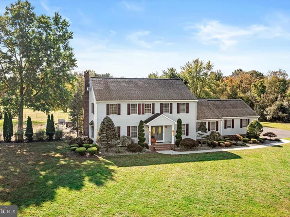 37 School House Rd, Cream Ridge, NJ 08514