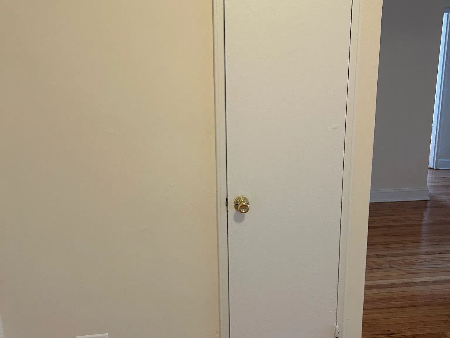 1 bed, 850 sqft, $2,400 — Photo 3