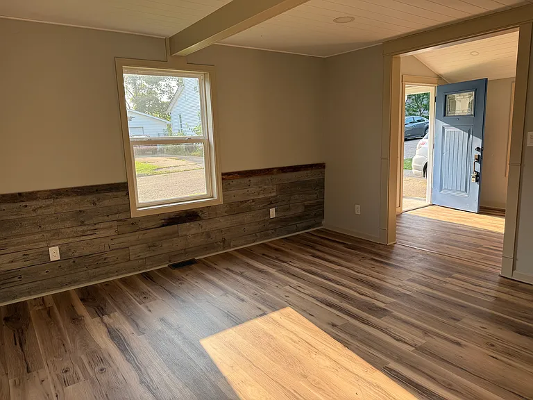 132 S Cedar Ave — Photo 11
