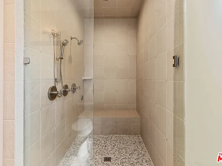 2013 Cyprean Dr — Photo 17