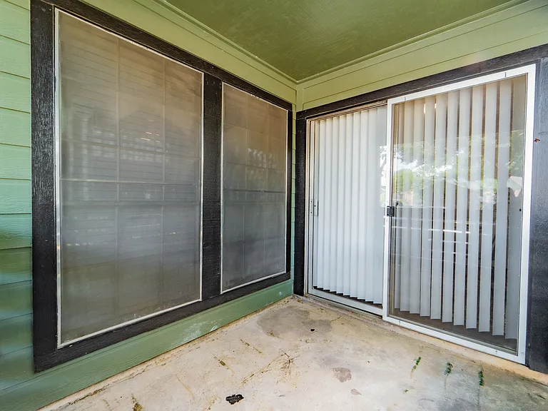Oak Bend Apartments — Photo 39