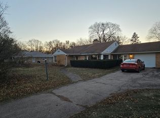 1254 N Randall Rd, Aurora, IL 60506