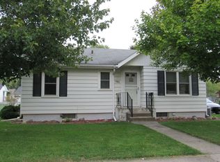 212 N Cleveland St, Auburn, IN 46706