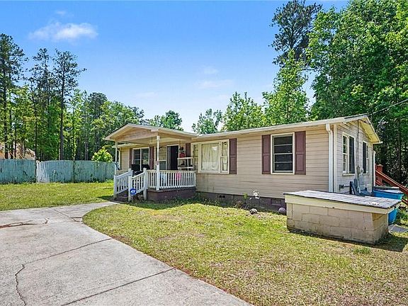 3rd image of 137 Taylor Rd