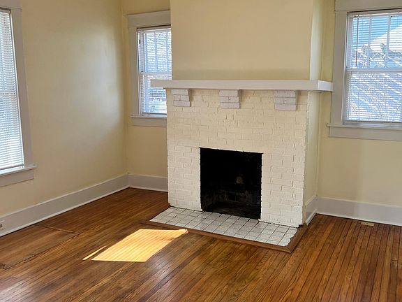 4th image of 3702 Westbrook Ave #A
