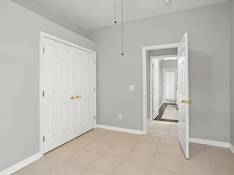 2810 University Acres Dr — Photo 20