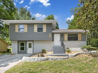 1804 E Samuel J St, Ozark, MO 65721