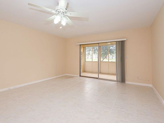 5th image of 3501 Bimini Ln APT O1