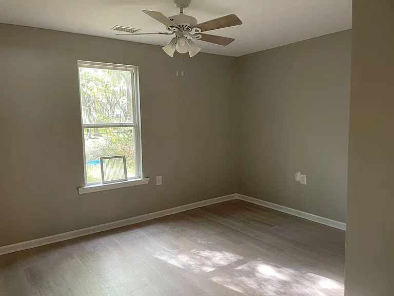 69 Harding St — Photo 22