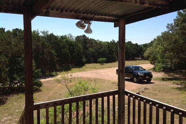 3 bed, 2.0 bath, 1216 sqft, $1,750 — Photo 2