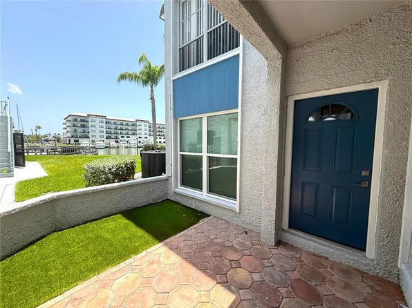 201 Medallion Blvd, Madeira Beach, FL