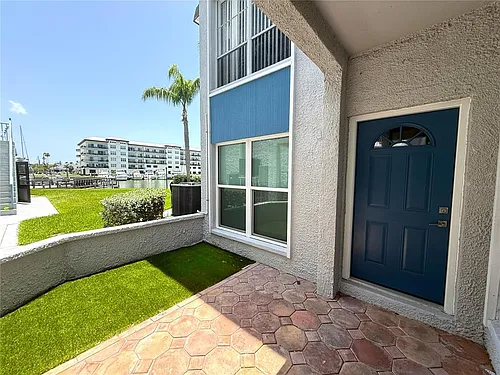 201 Medallion Blvd #D Photo 1