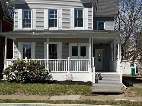 846 Thomas St, Stroudsburg, PA 18360
