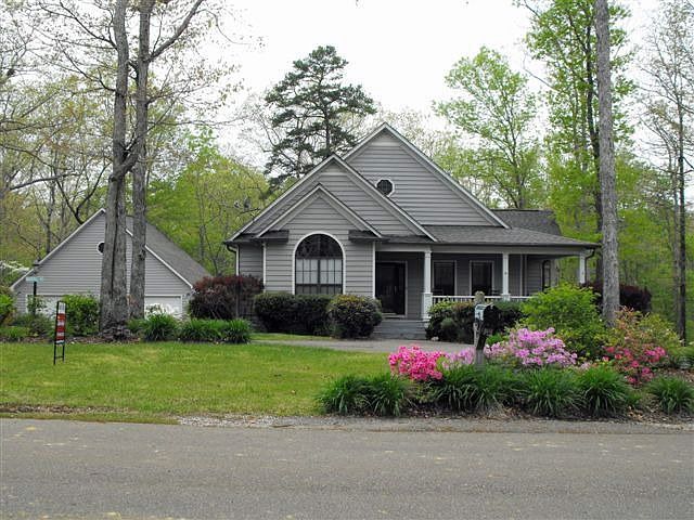 1st image of 100 Retreat Ln