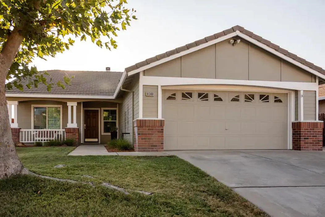 8388 Pelligrini Ct — Photo 1